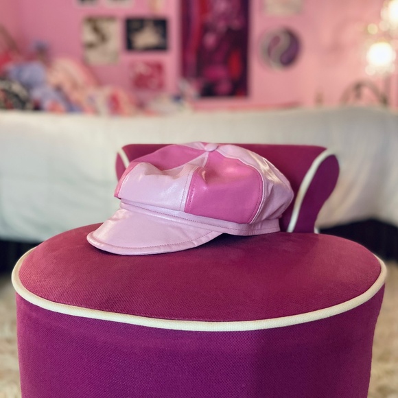 Urban Outfitters Y2k Style Novelty Newsboy Cap Pink Faux Leather Statement Hat - Picture 3 of 5